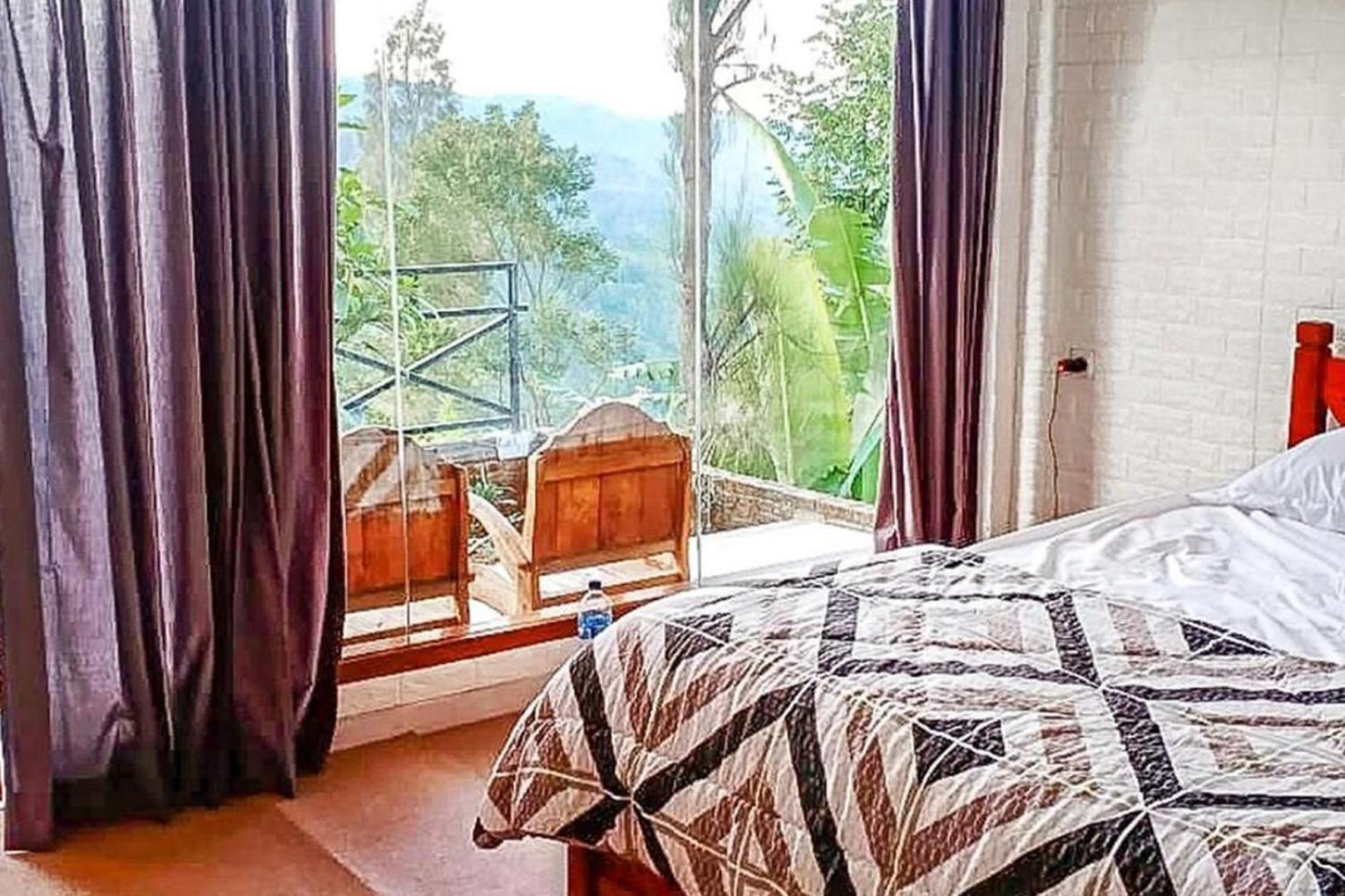 Pondok Tubing Hotell Malang Exteriör bild